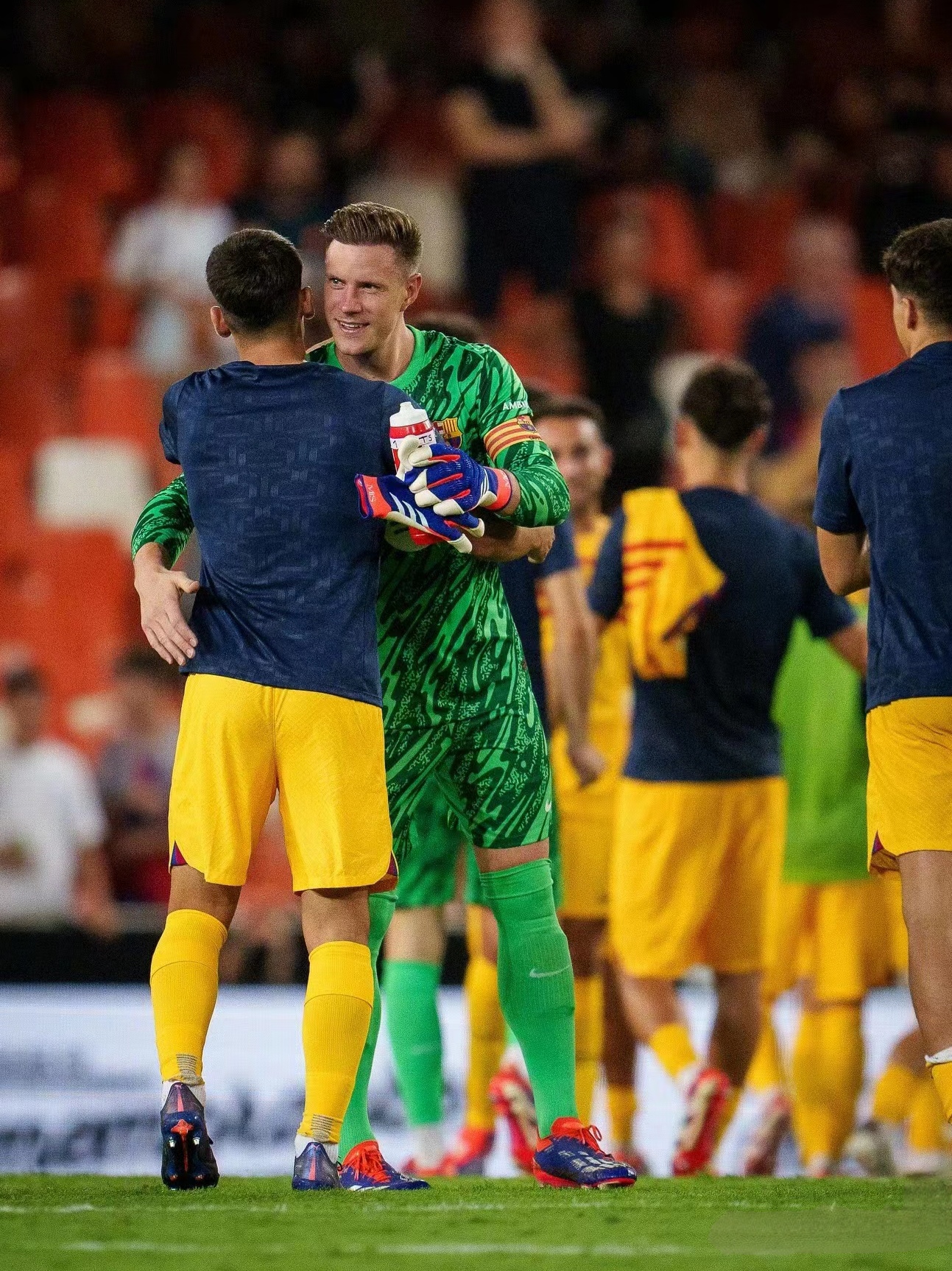 智利完胜法国，库尔图瓦带队取胜