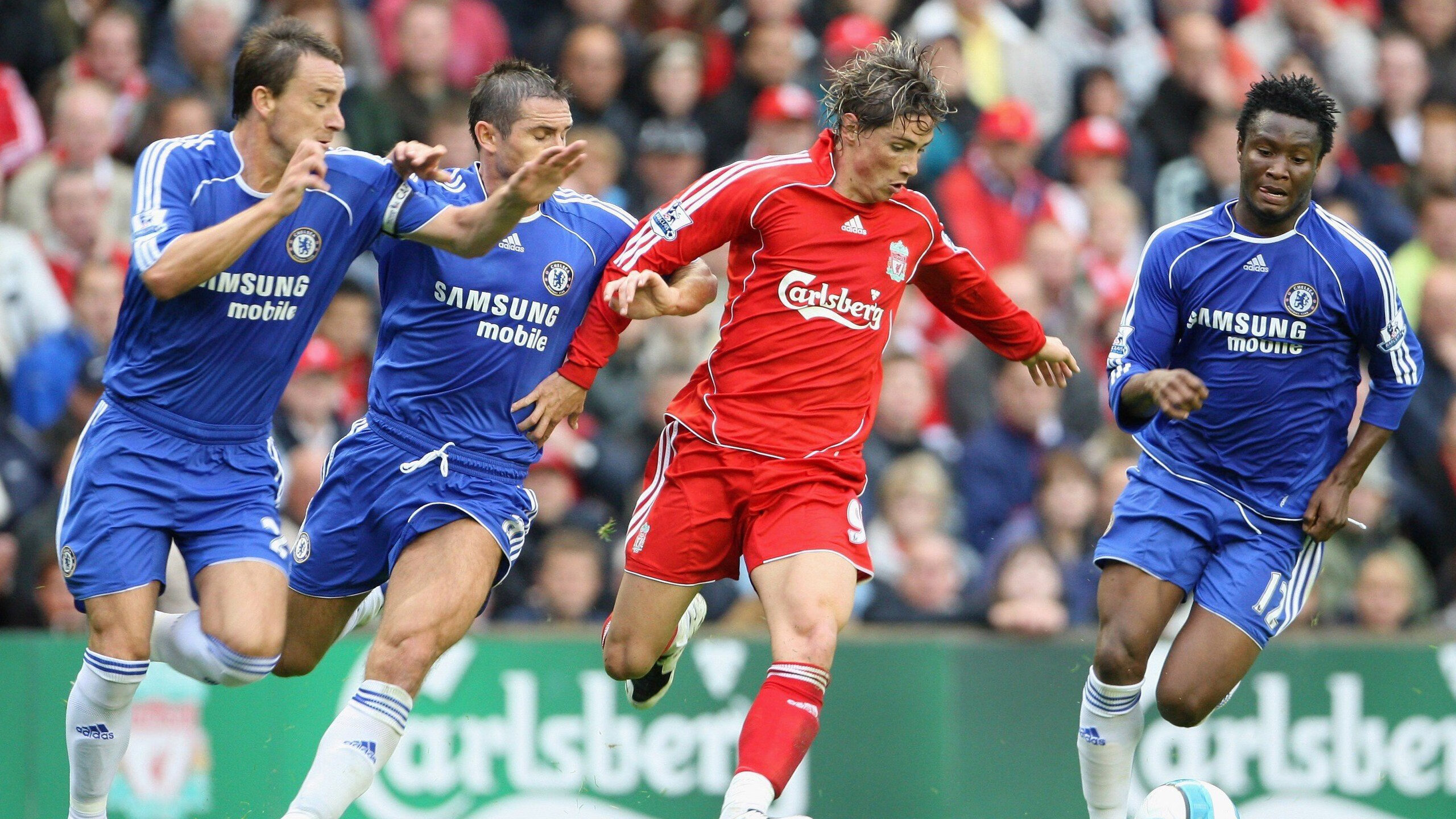 欧冠半决赛之夜，贝林厄姆一球定乾坤，伯纳乌见证新王加冕