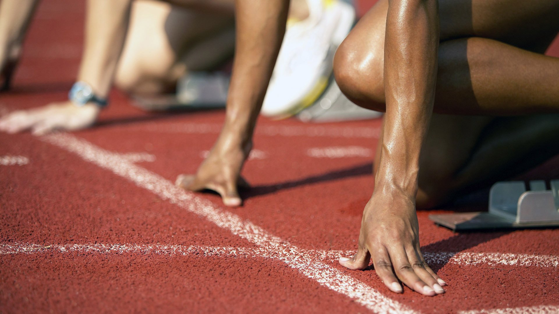 绿茵场外的总决赛，卢卡库的教科书之夜与运动精神的跨界共鸣